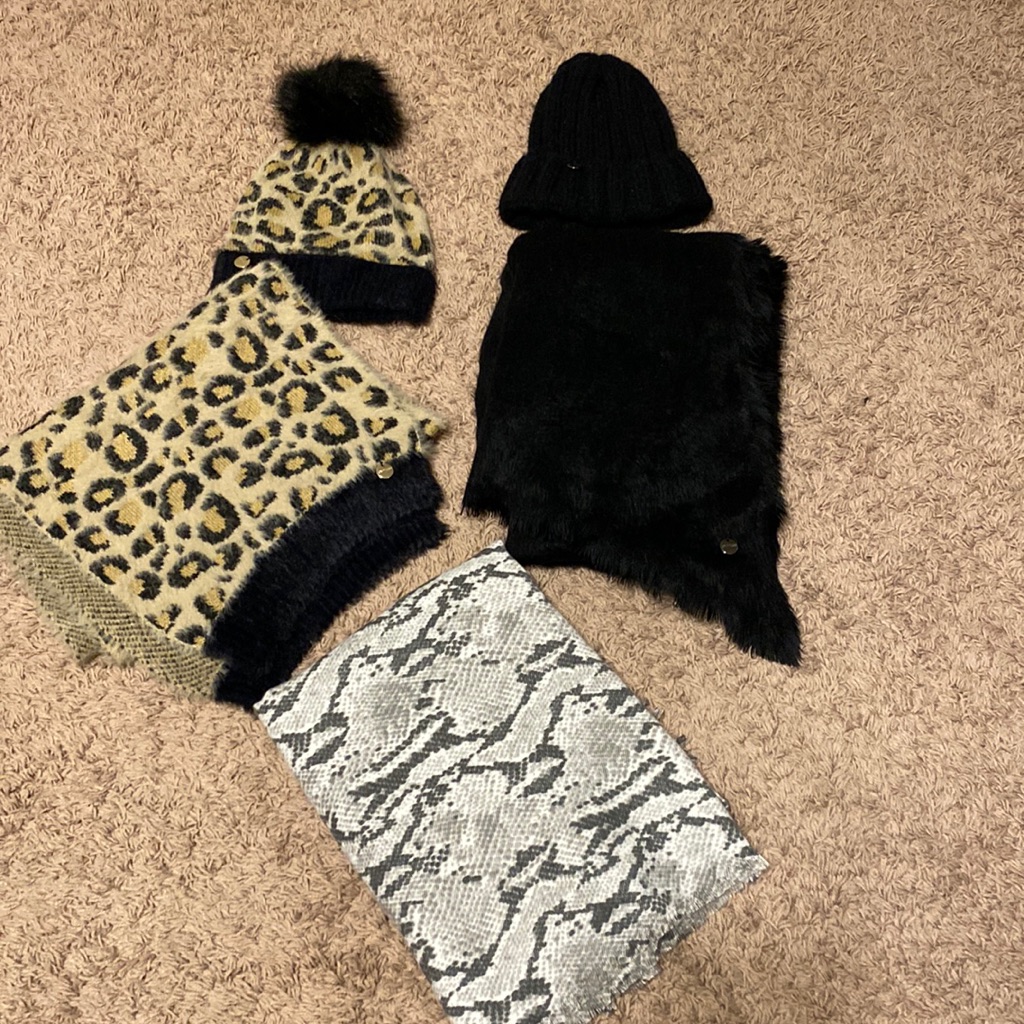 Express Scarves/Hat Bundle
